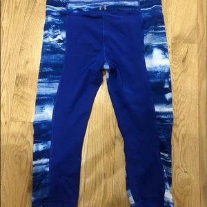 UA Size Medium leggings - Great Condition!